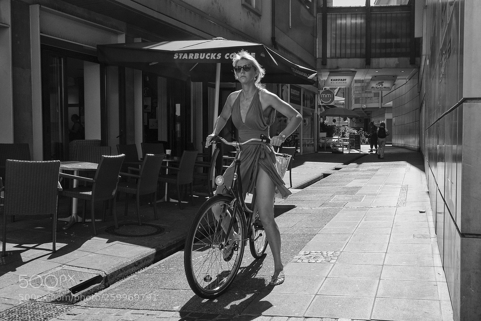 Nikon D300 sample photo. Cyclist girl photography