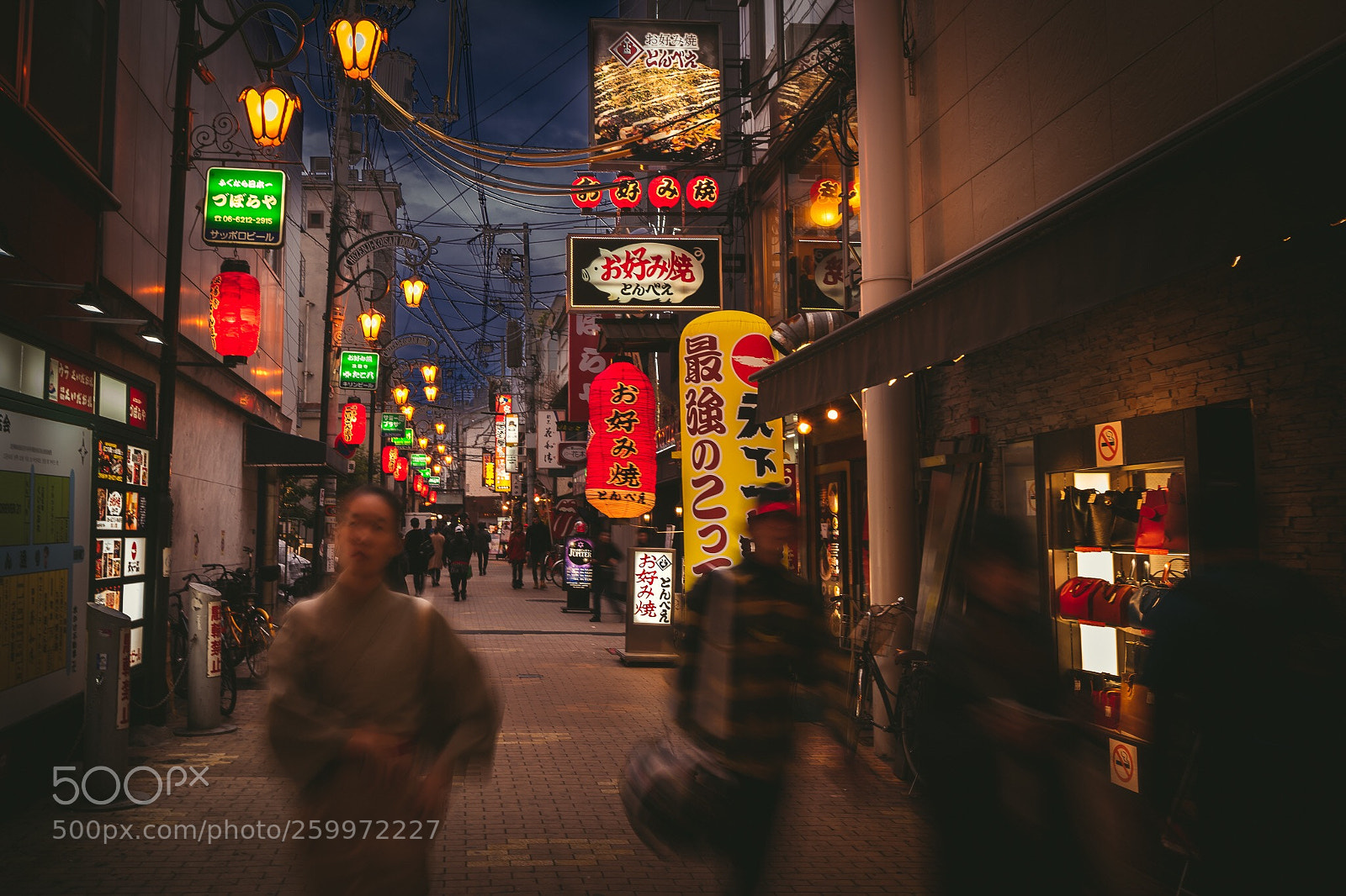 Leica Q (Typ 116) sample photo. Back street of osaka photography
