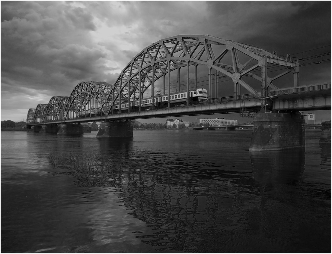 Pentax K-5 II sample photo. The bridge photography