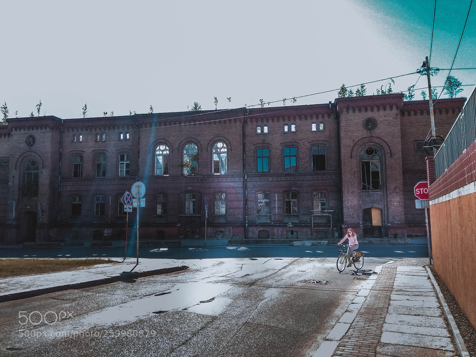 Xiaomi Redmi Note 4 sample photo. Девушка случайно попала в кадр:d photography