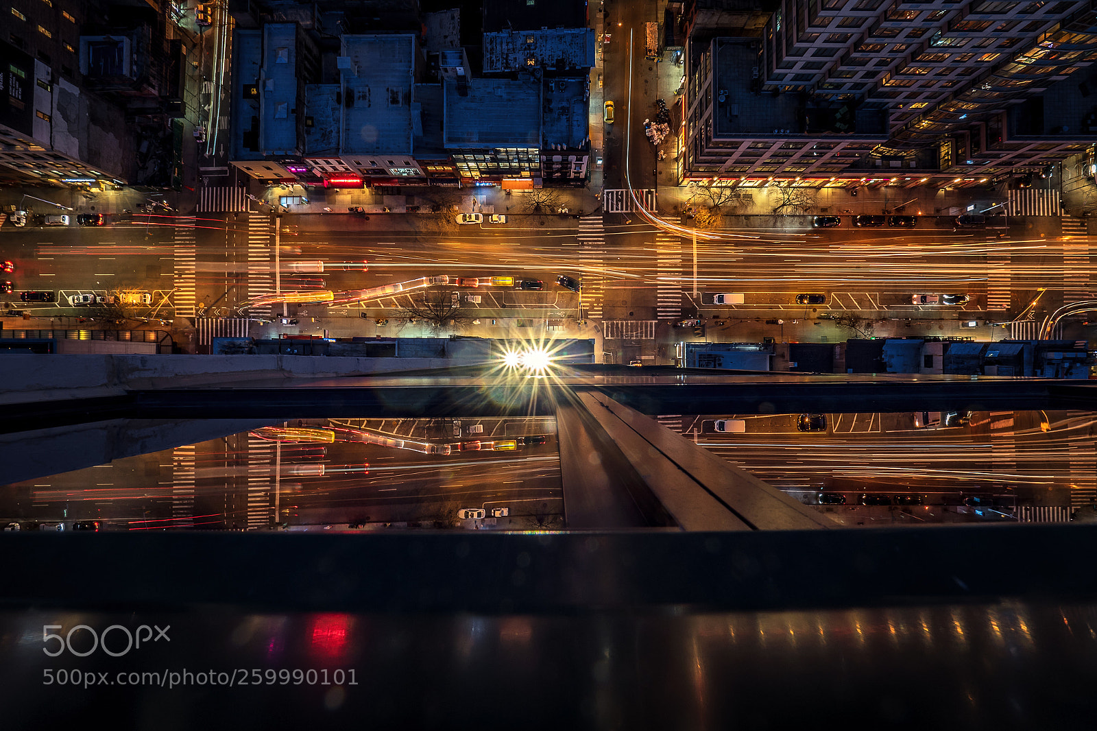 Olympus OM-D E-M1 Mark II sample photo. 6th avenue reflections photography