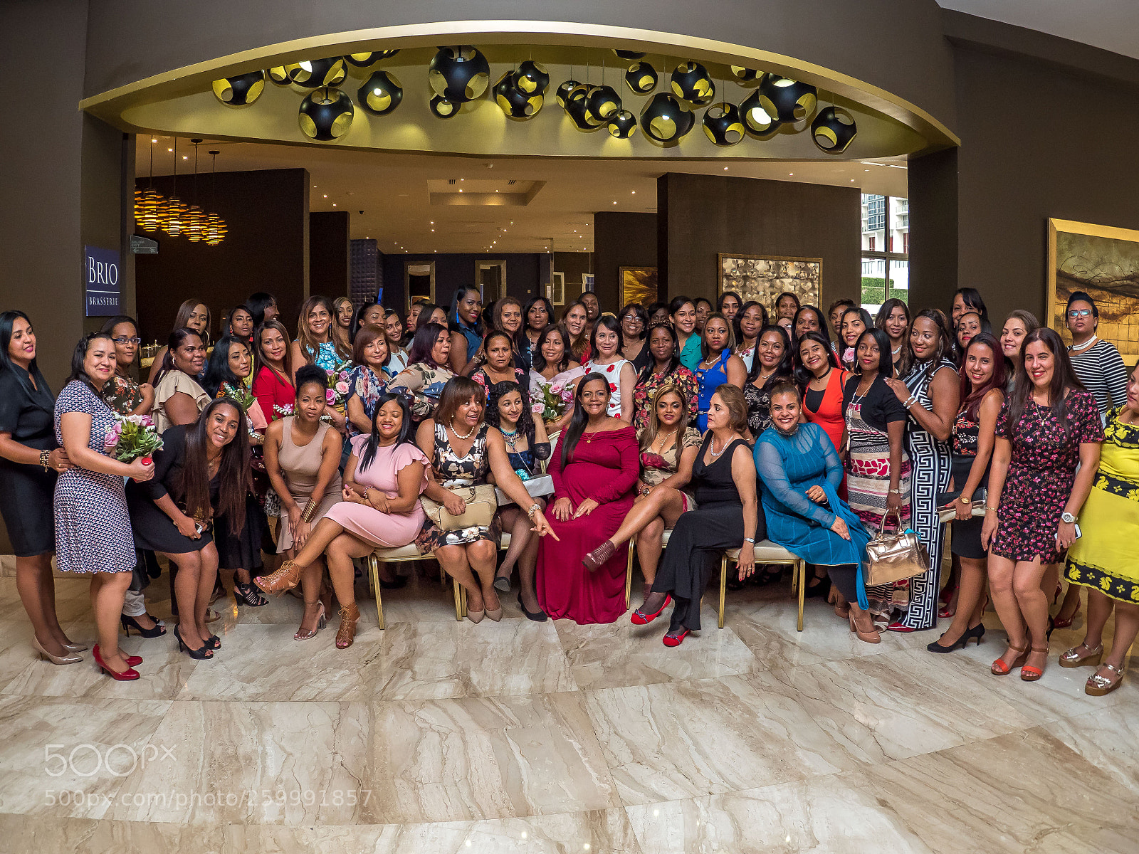 Olympus OM-D E-M5 II sample photo. Mother's day group shot photography