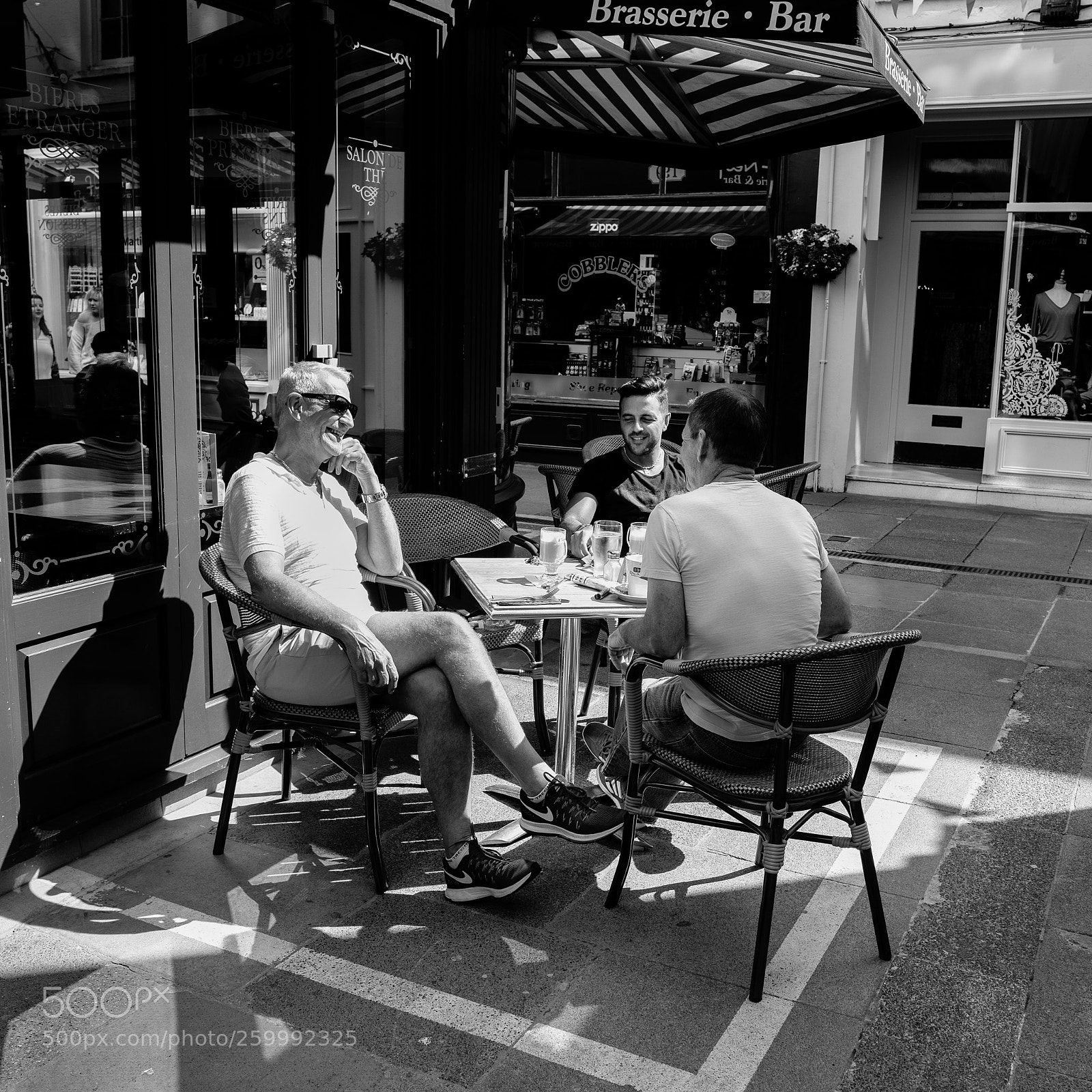 Leica Q (Typ 116) sample photo. Caught in a patch photography