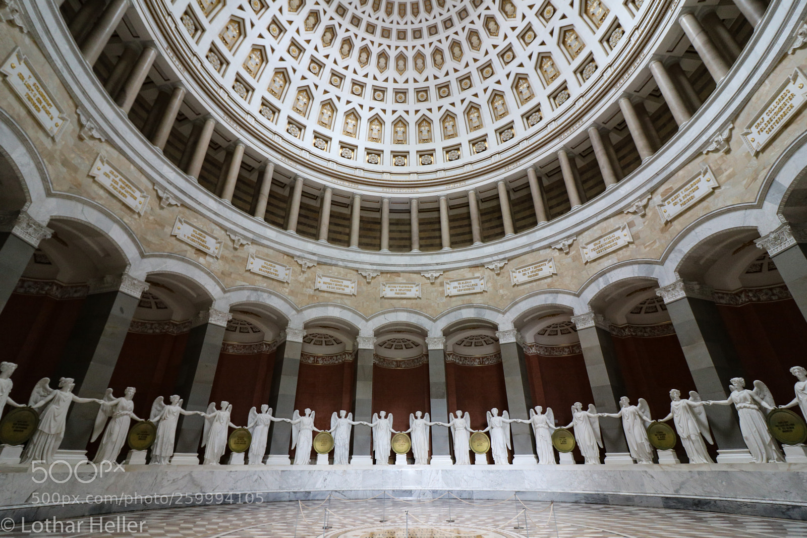 Canon EOS 750D (EOS Rebel T6i / EOS Kiss X8i) sample photo. Kehlheim befreiungshalle photography