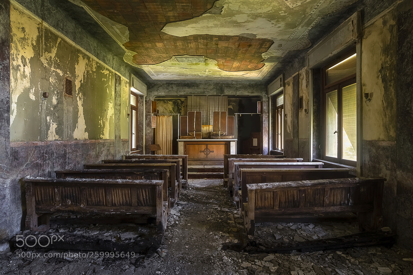 Canon EOS 650D (EOS Rebel T4i / EOS Kiss X6i) sample photo. Abandoned chapel. photography