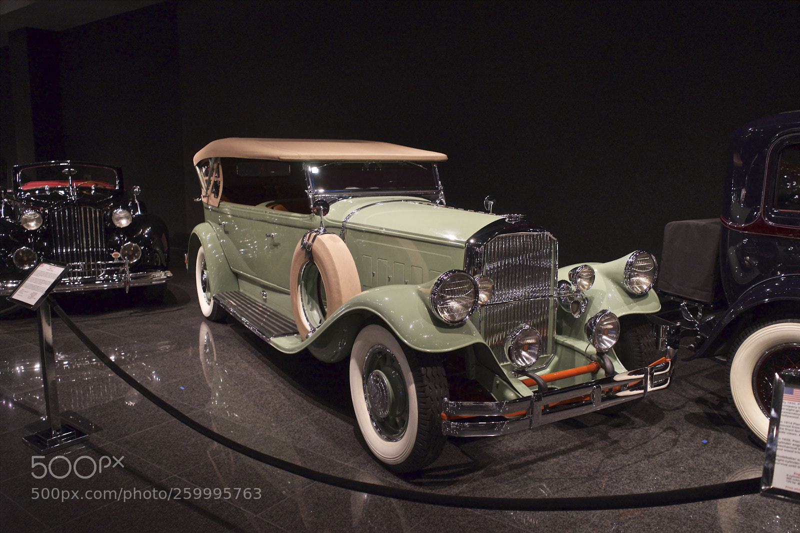 Sony a7 sample photo. 1930 pierce arrow model photography