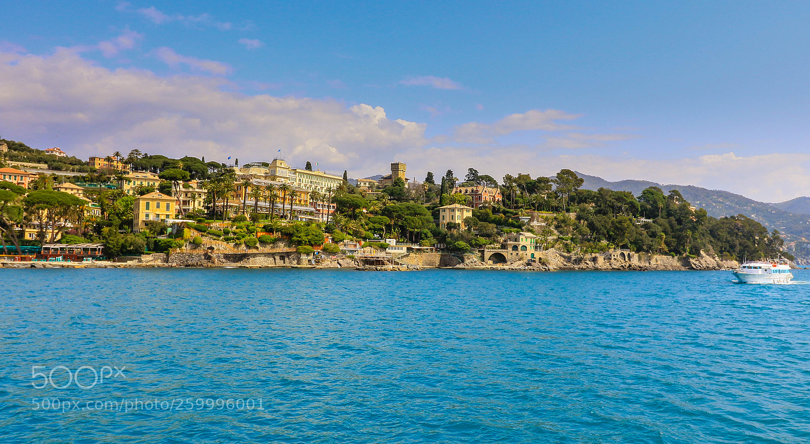 Canon EOS 7D Mark II sample photo. Day out photography
