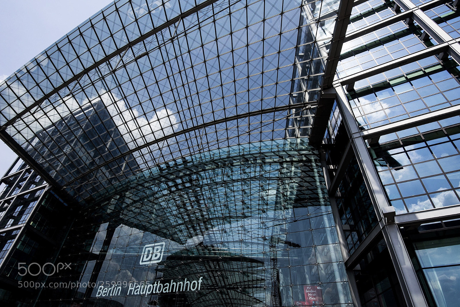 Nikon D750 sample photo. Berlin hauptbahnhof  photography