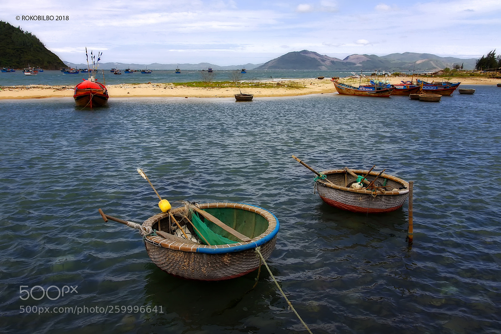 Canon EOS 50D sample photo. Vietnamese fishing boat 15 photography