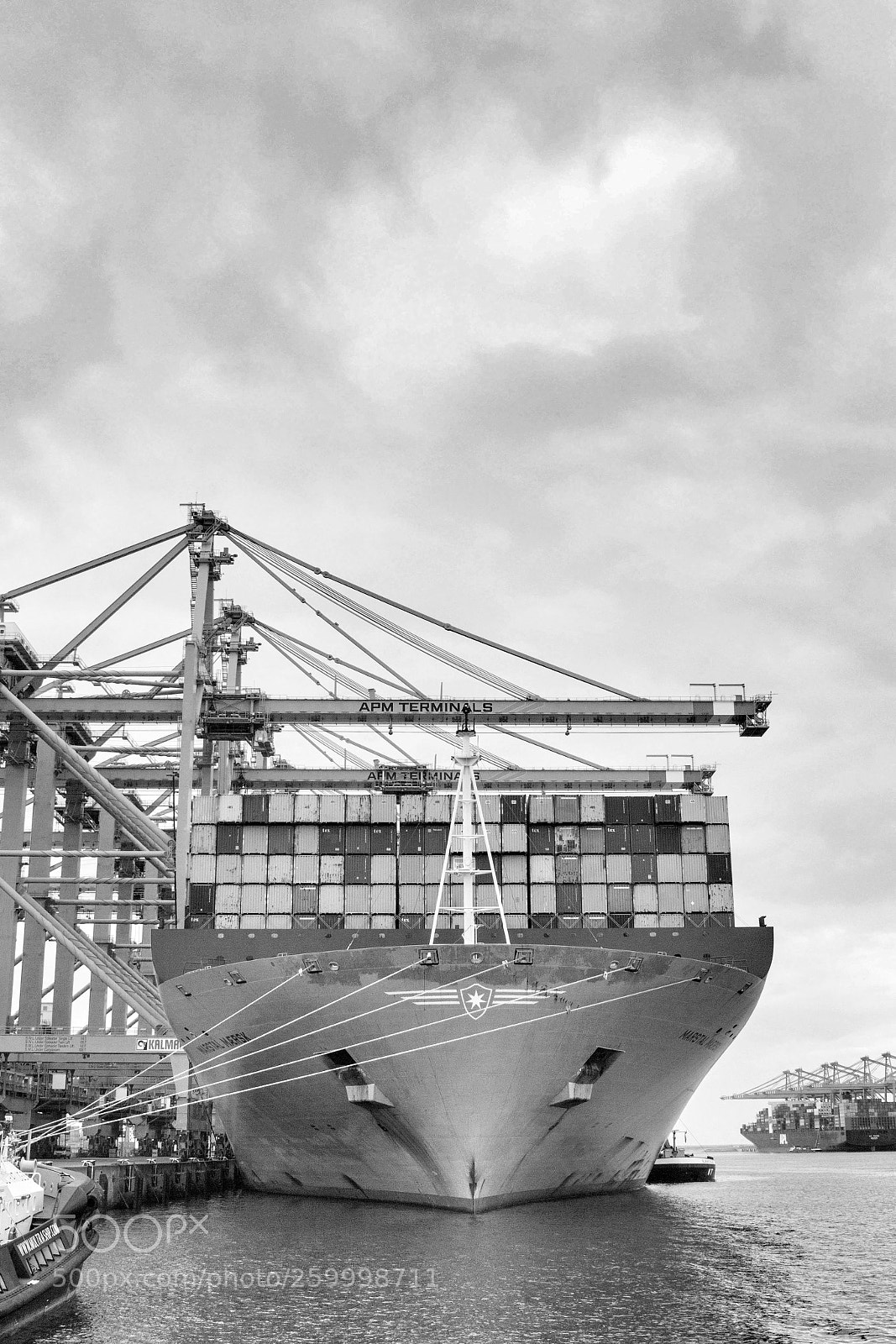 Canon EOS 60D sample photo. Container ship rotterdam photography