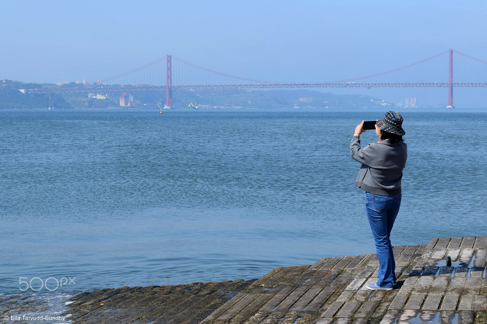 Nikon D5300 sample photo. 25 de abril bridge photography