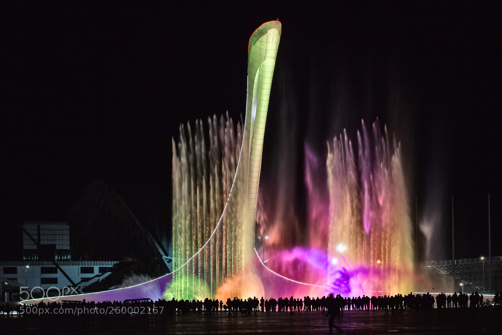 Canon EOS 550D (EOS Rebel T2i / EOS Kiss X4) sample photo. Fountain in the olympic photography