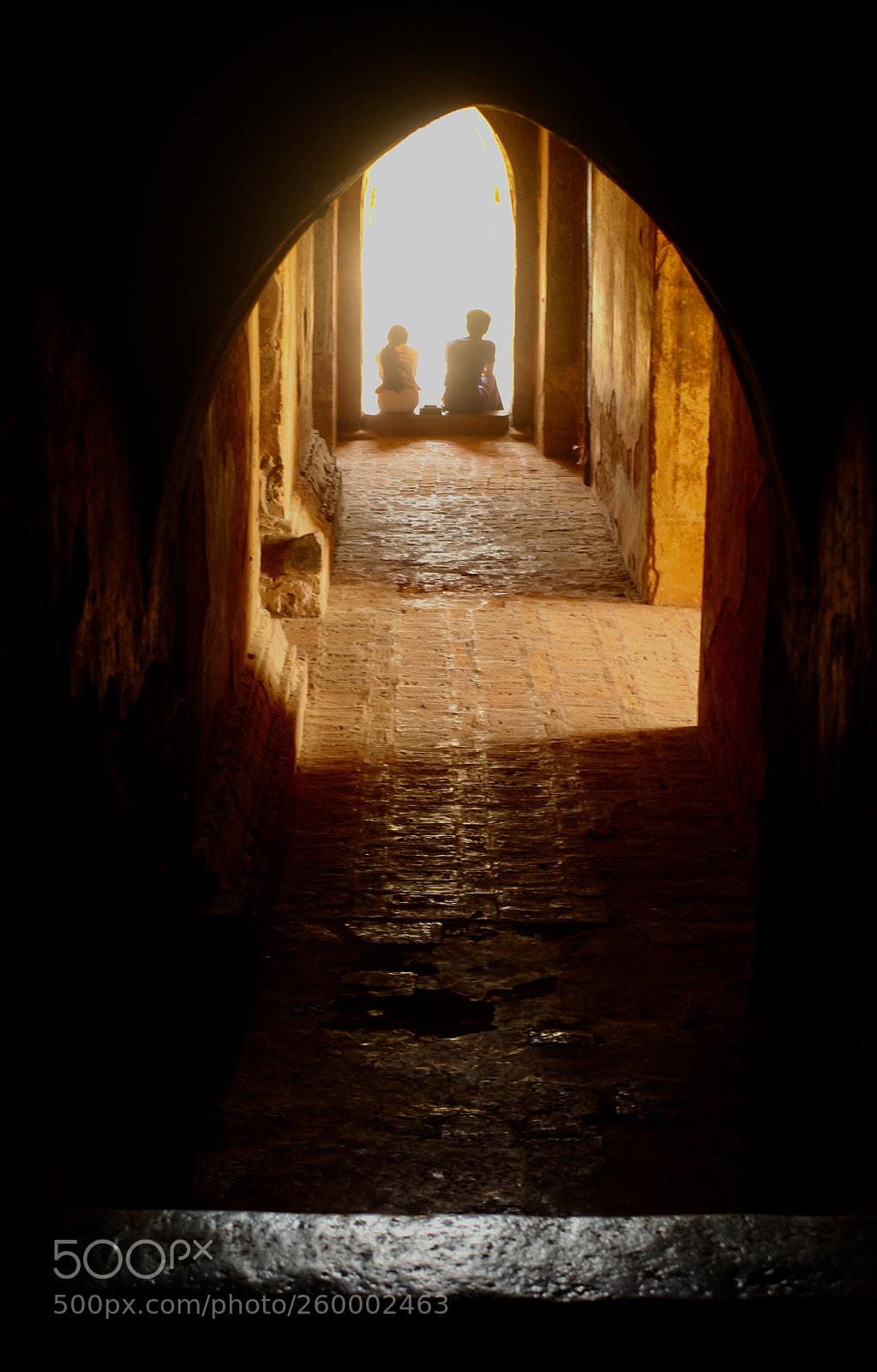 Canon EOS-1D Mark IV sample photo. Temple, sun light & shadows photography