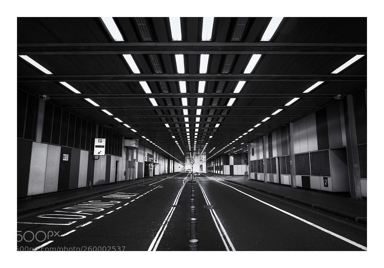 Nikon D810 sample photo. Beech street tunnel photography