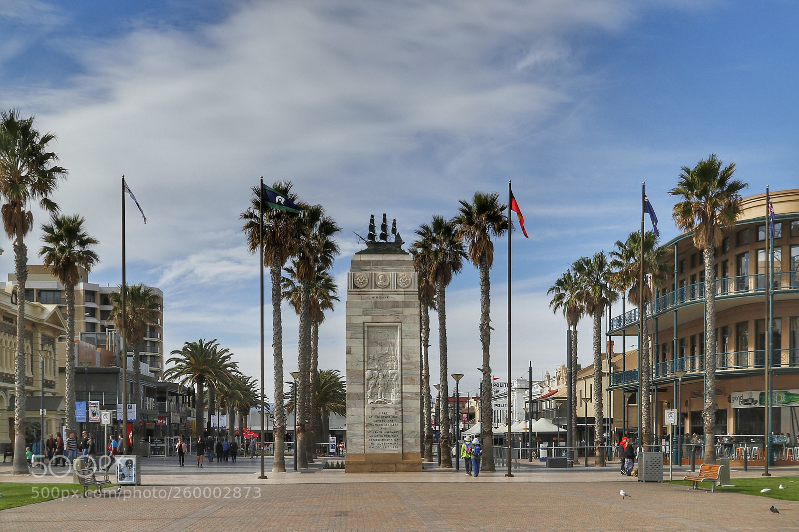 Canon EOS 80D sample photo. Glenelg main square as photography