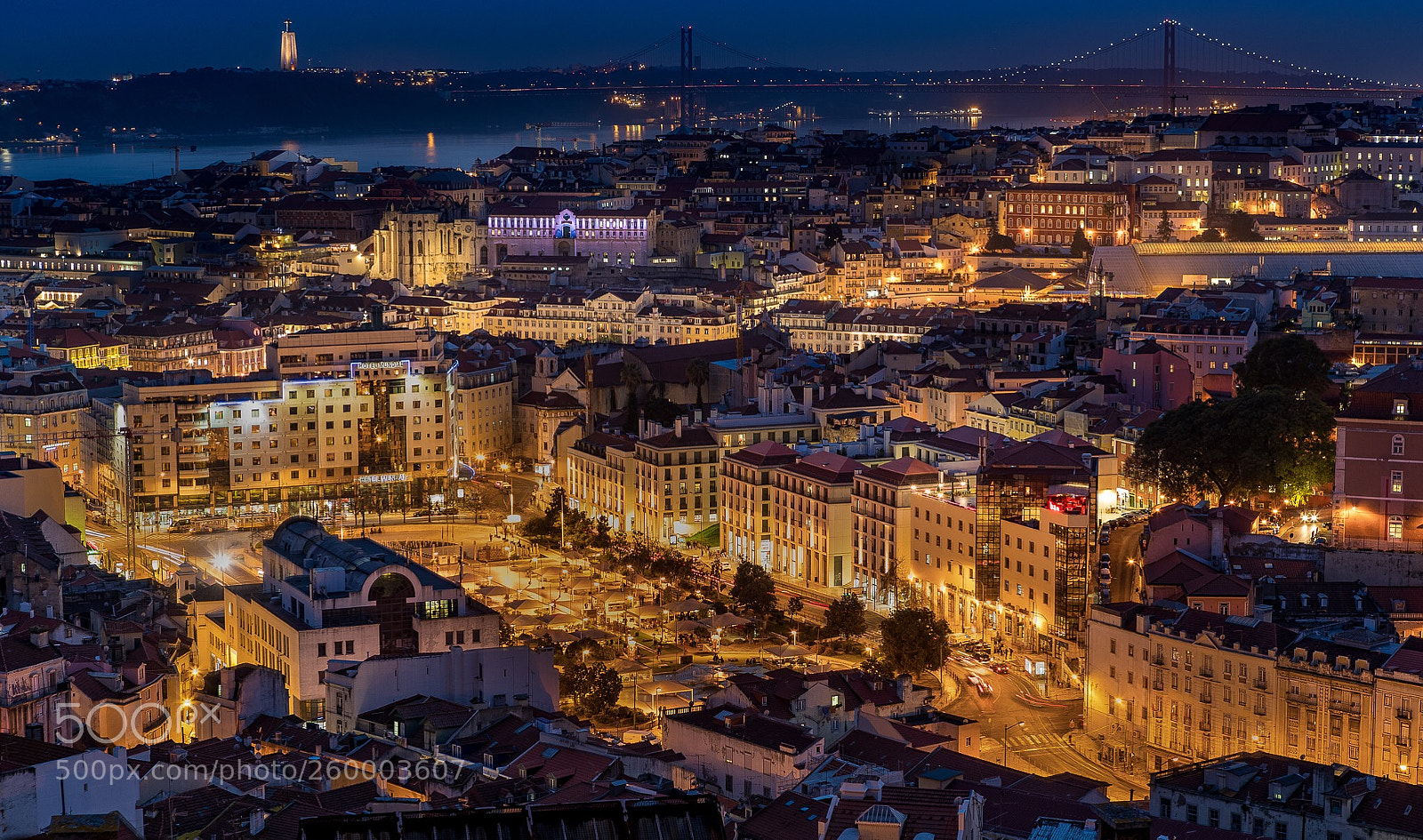 Canon EOS-1D X Mark II sample photo. Evening at praca do photography