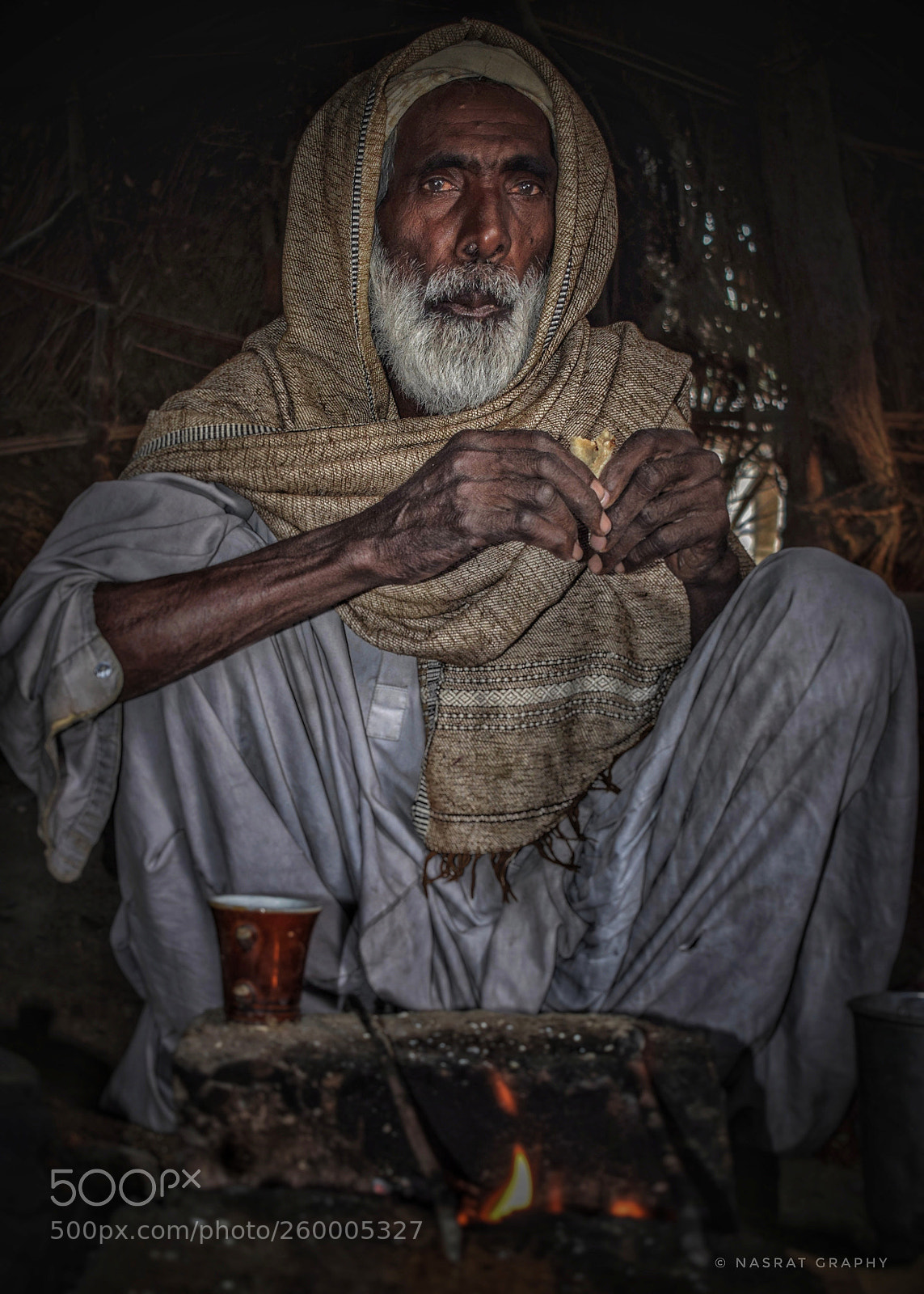 Nikon D3300 sample photo. The old face. photography