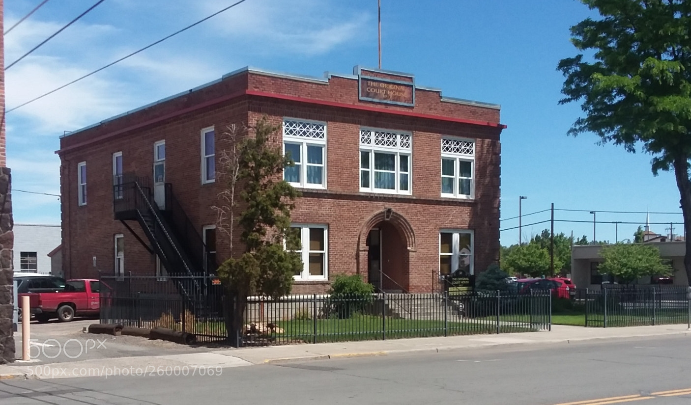 Samsung Galaxy J7 sample photo. Court house photography