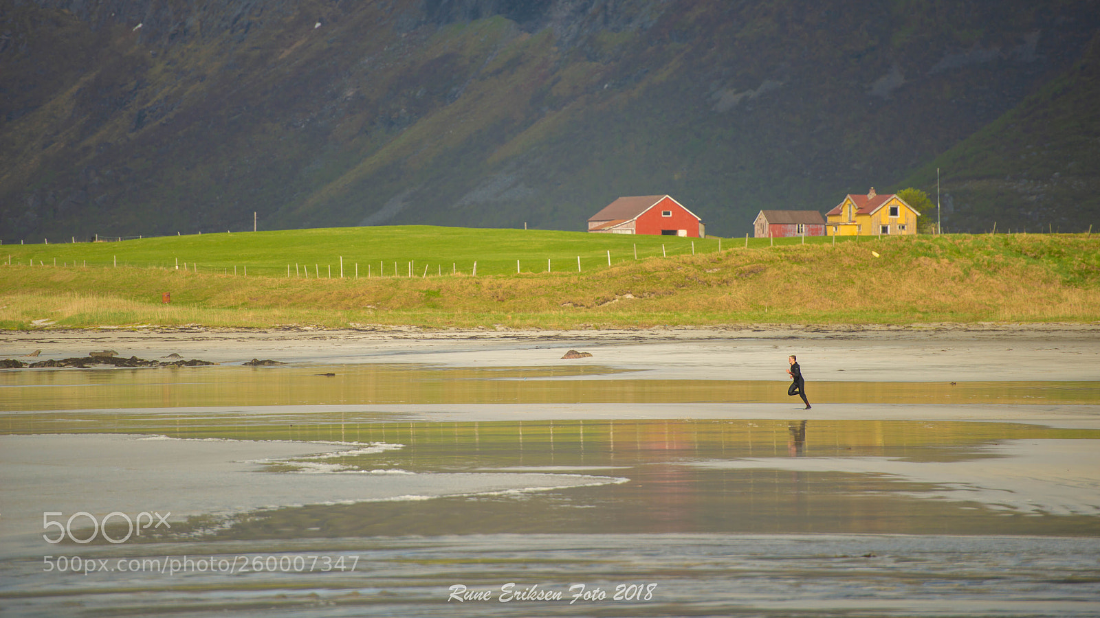 Nikon D800 sample photo. Runner on the beach photography