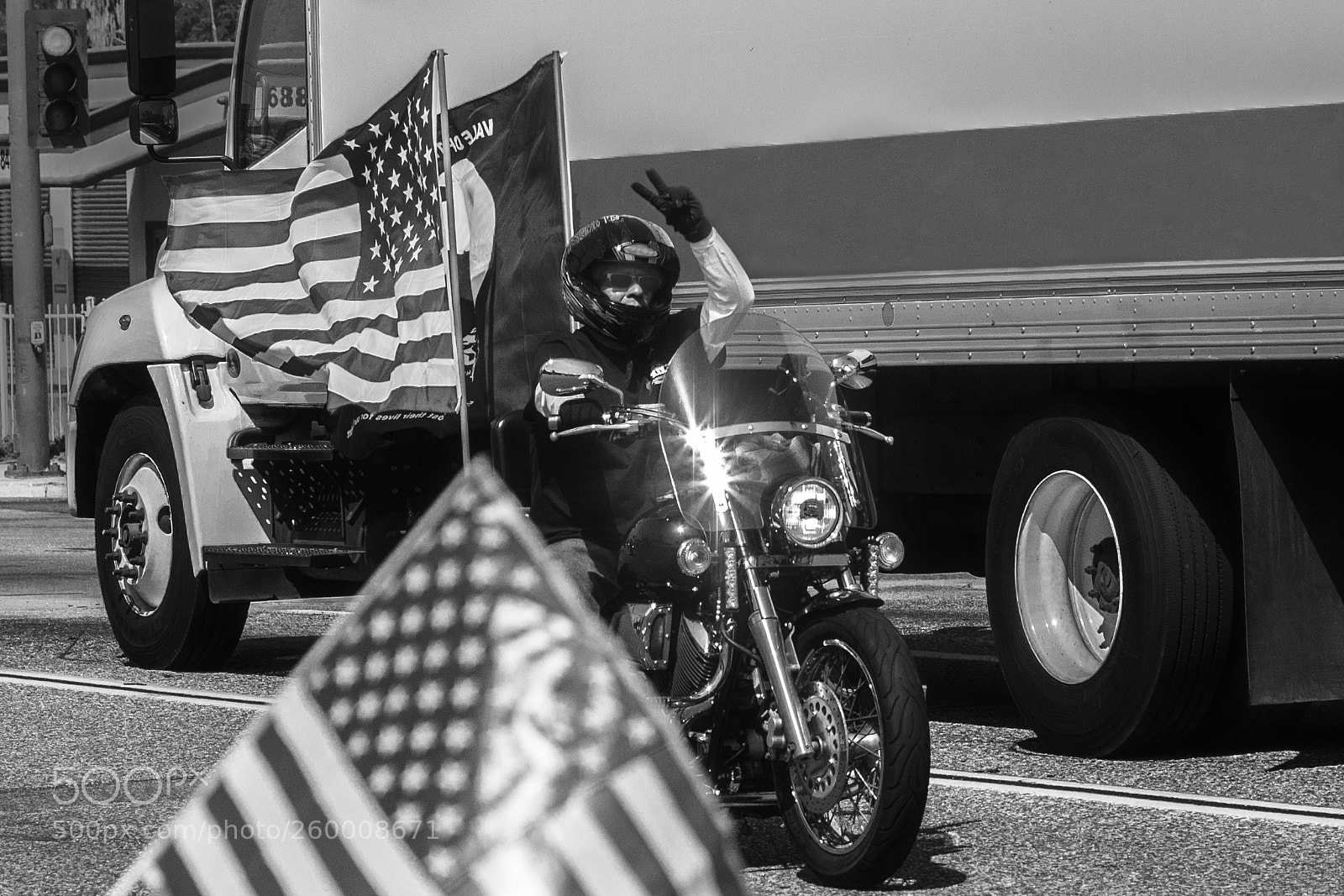 Canon EOS 5D Mark IV sample photo. Memorial day motorcycle parade photography