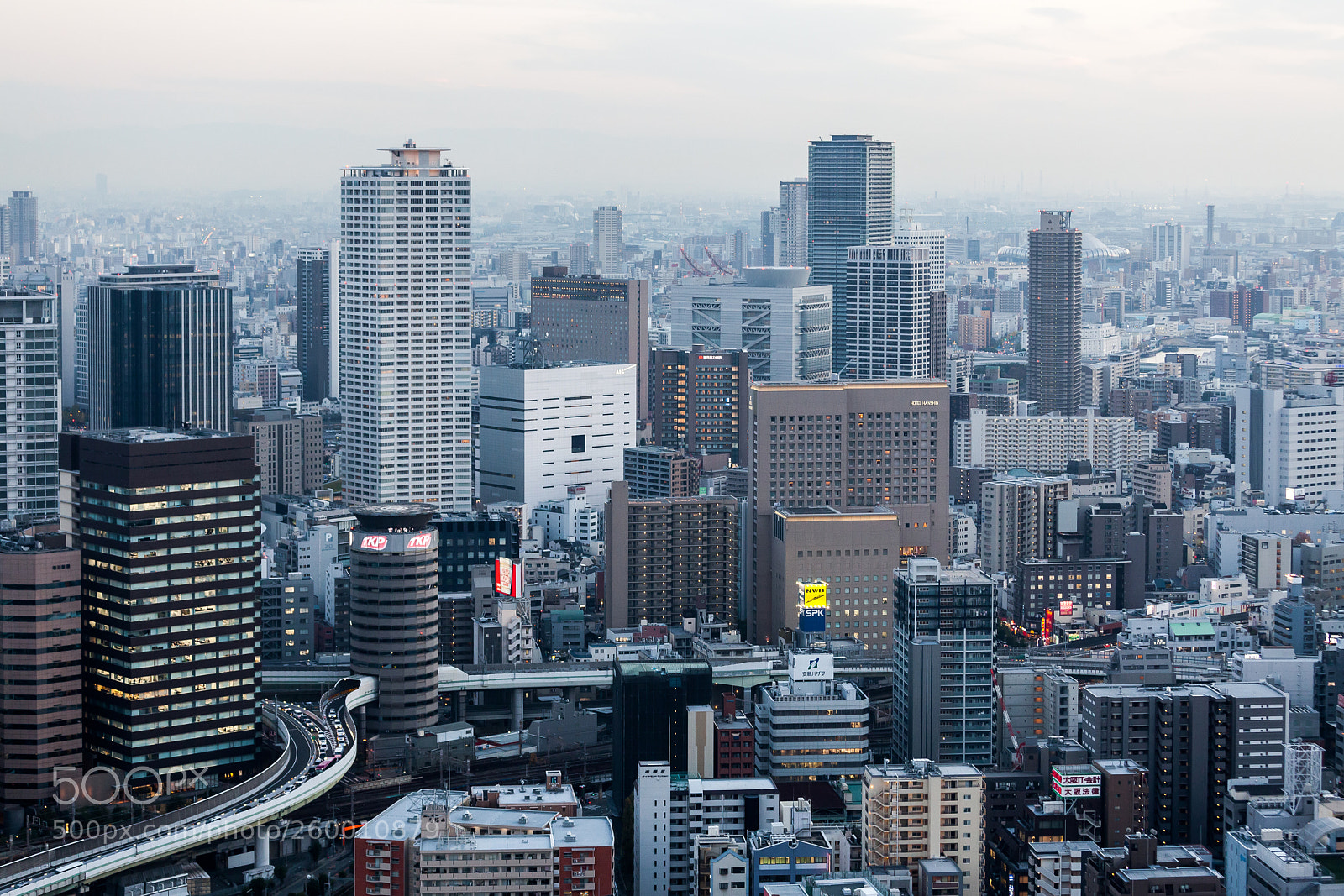 Canon EOS 5D Mark II sample photo. Osaka photography