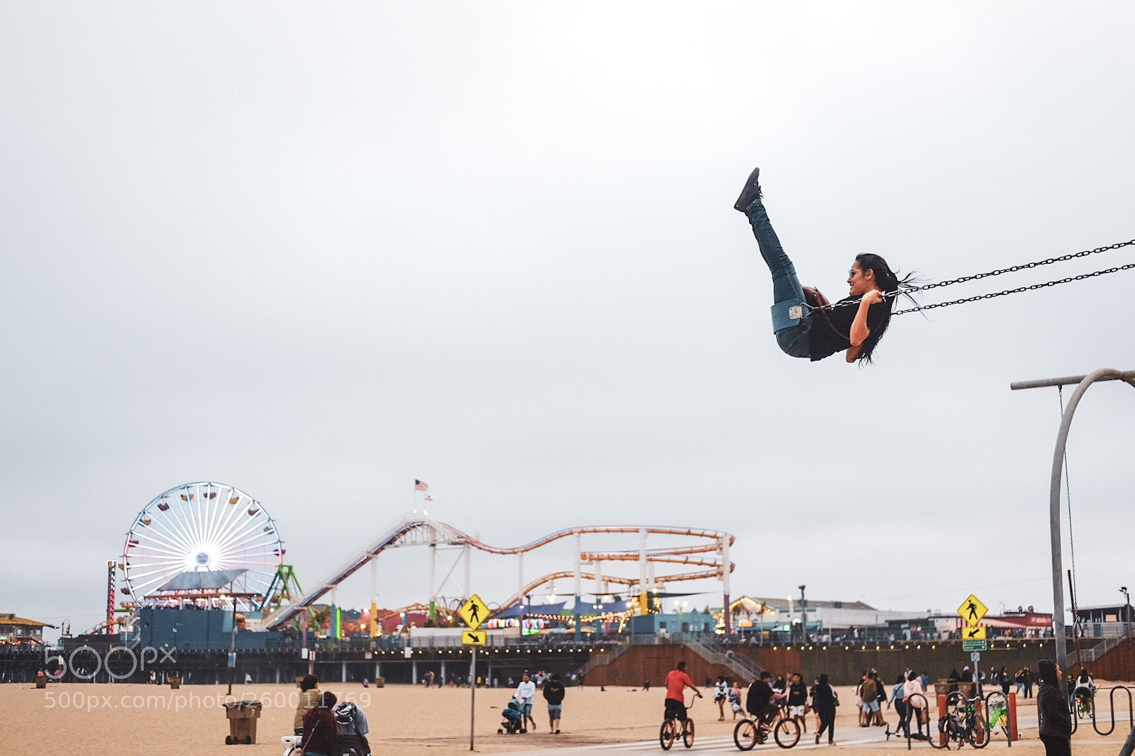 Fujifilm X-T1 sample photo. Swinging high  photography