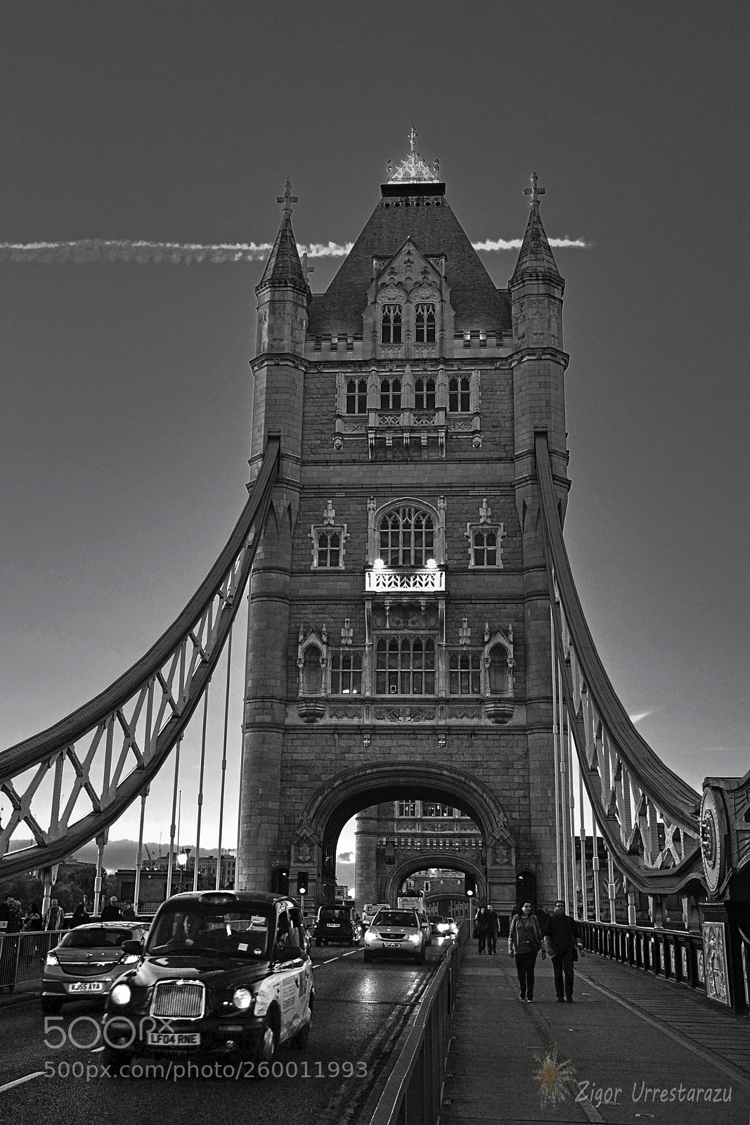 Nikon D5100 sample photo. London calling. photography