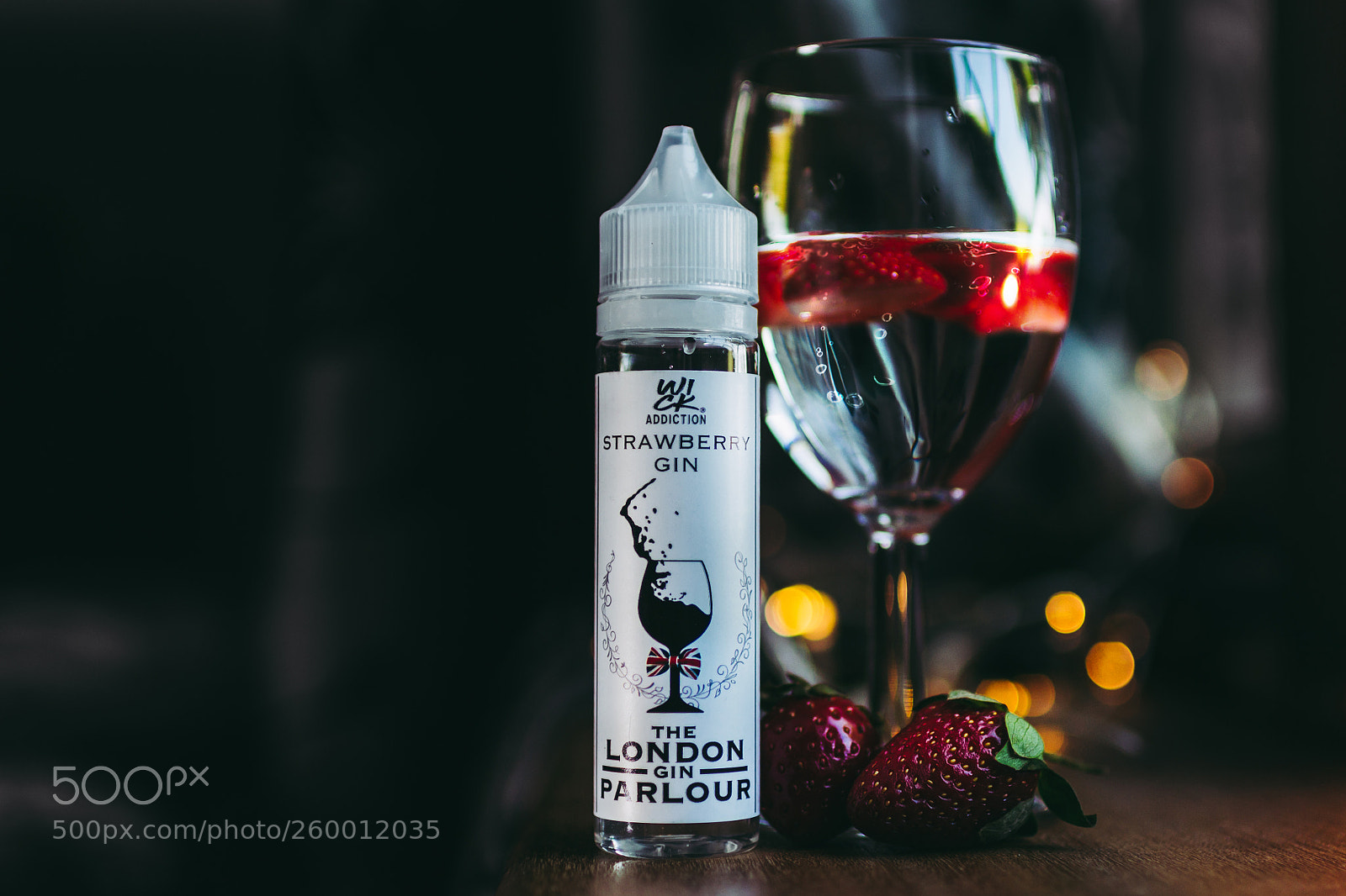 Canon EOS 650D (EOS Rebel T4i / EOS Kiss X6i) sample photo. Wick addiction - strawberry photography