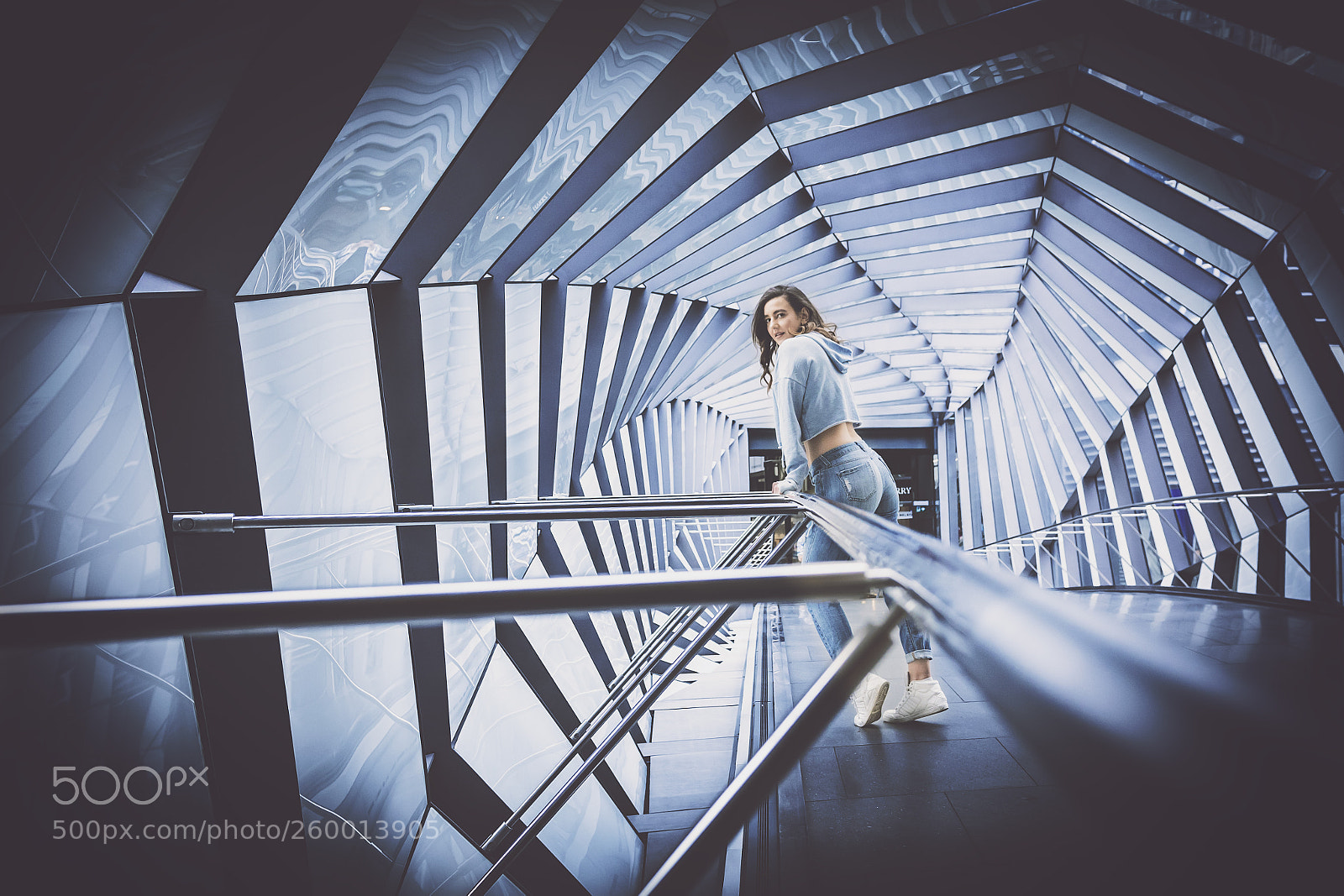 Canon EOS 7D Mark II sample photo. Tunnel vision photography