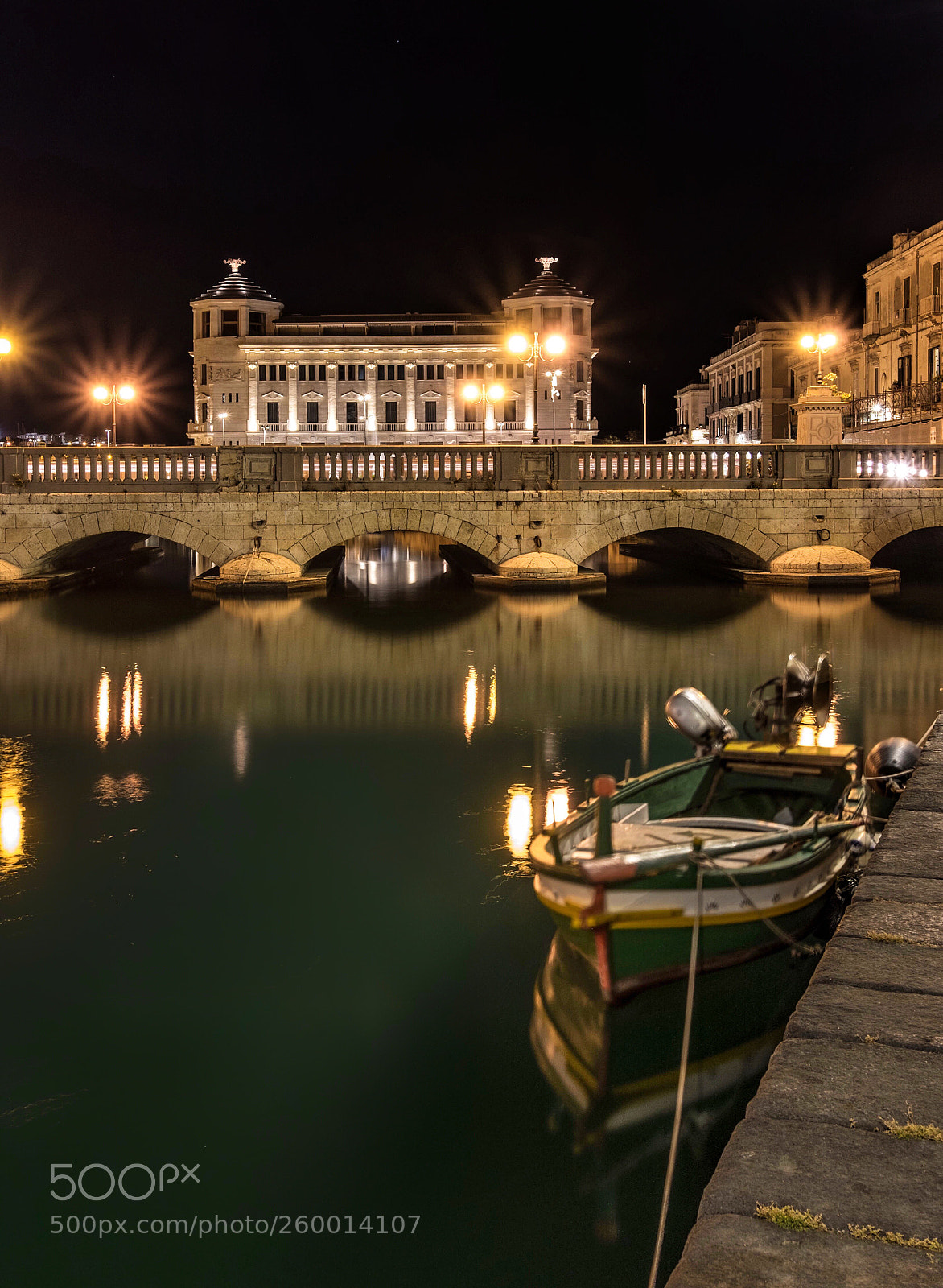 Fujifilm X-T1 sample photo. Syracuse by night  photography