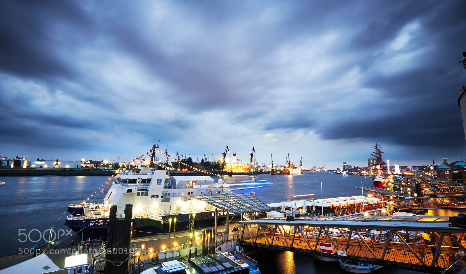 Fujifilm X-T1 sample photo. Hamburg harbour at night photography