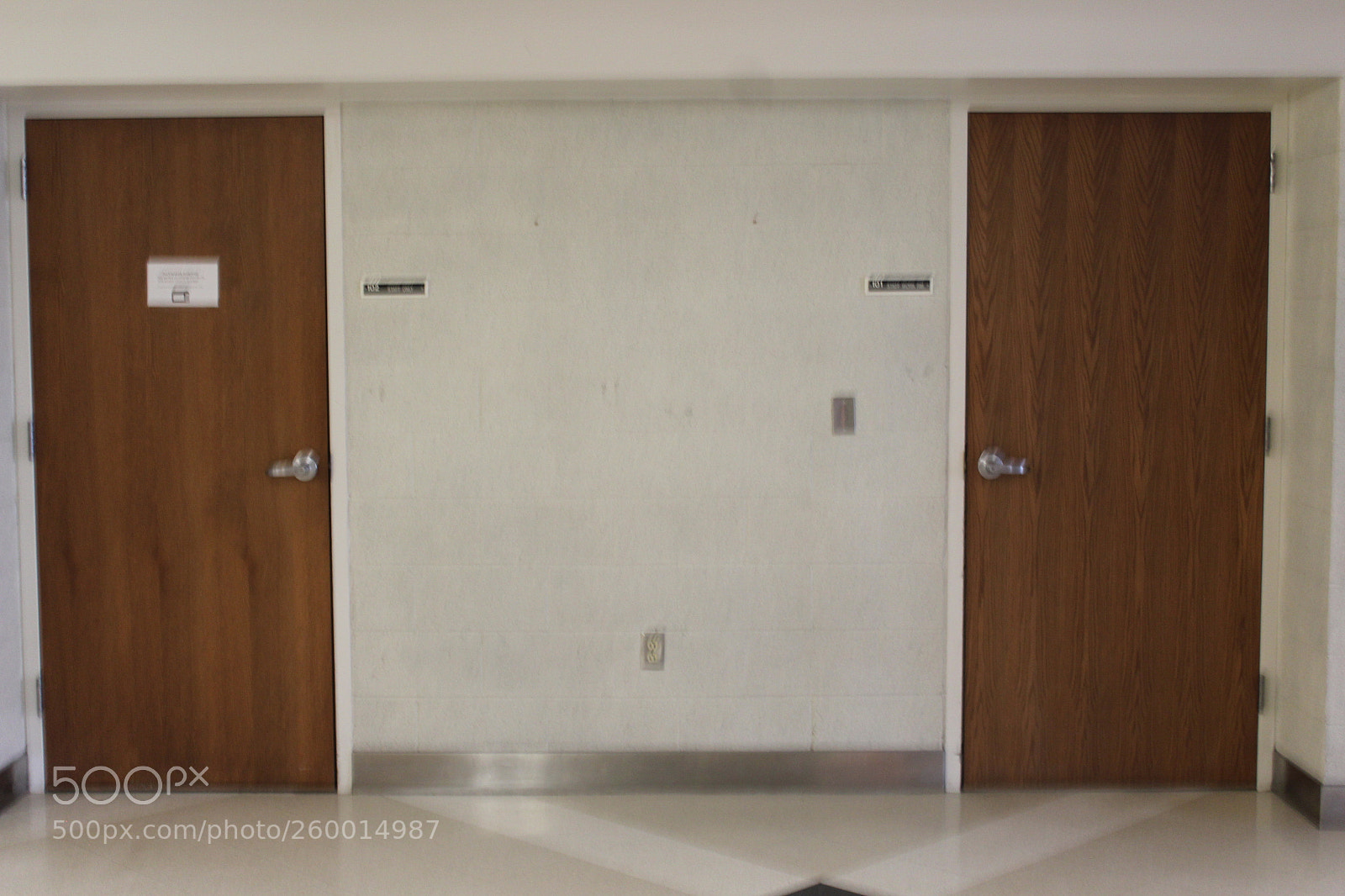 Canon EOS 1200D (EOS Rebel T5 / EOS Kiss X70 / EOS Hi) sample photo. Compositon photography