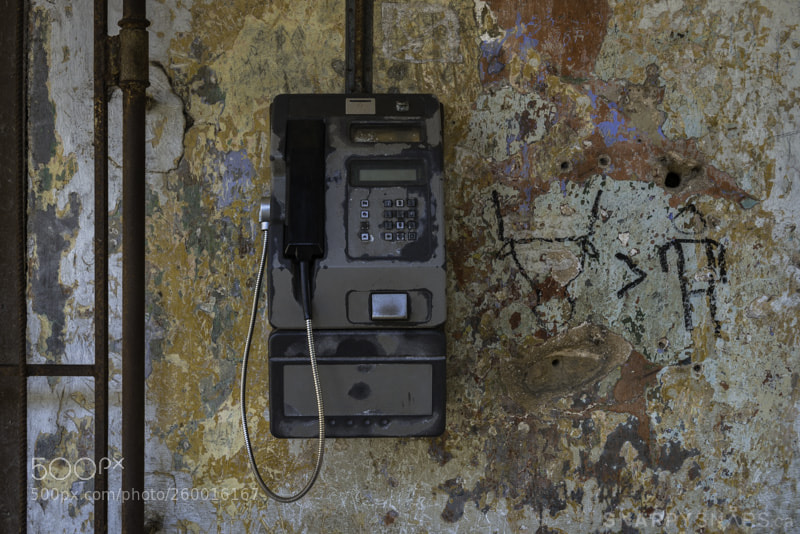 Nikon D800 sample photo. Payphone vedado havana photography