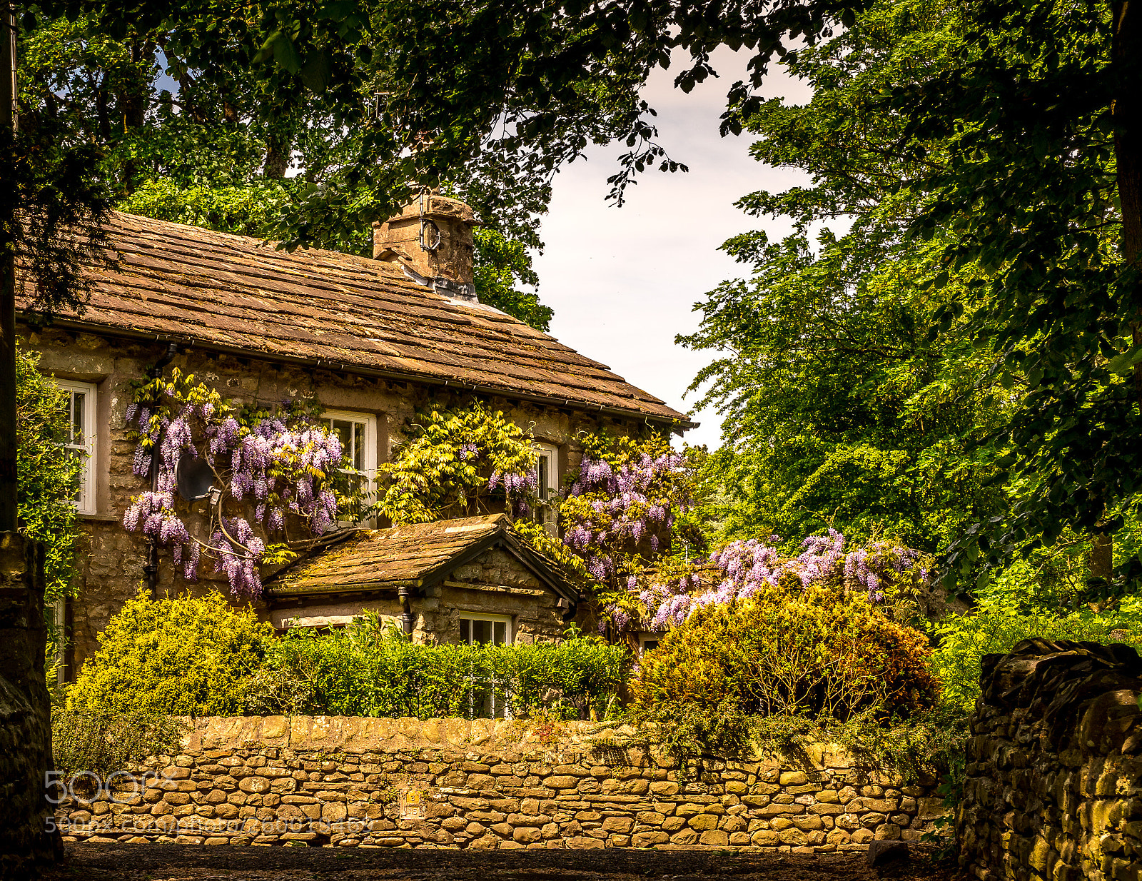 Sony a6500 sample photo. An english cottage photography