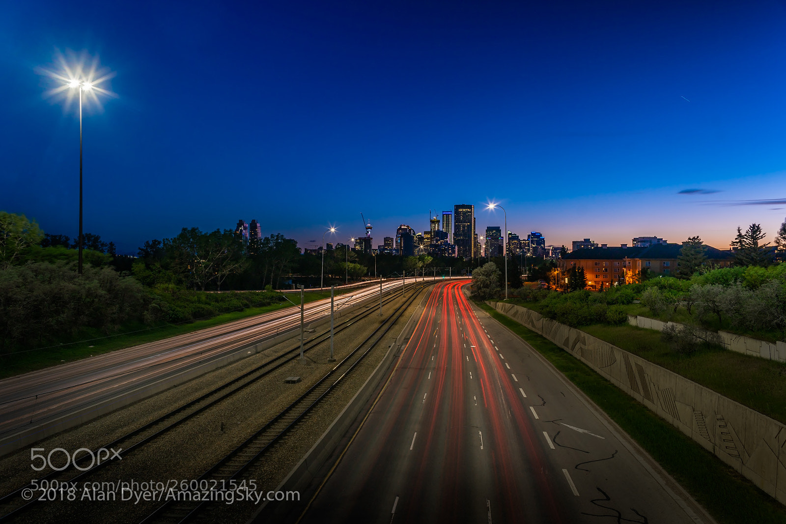 Sony a7 III sample photo. Car trails on memorial photography