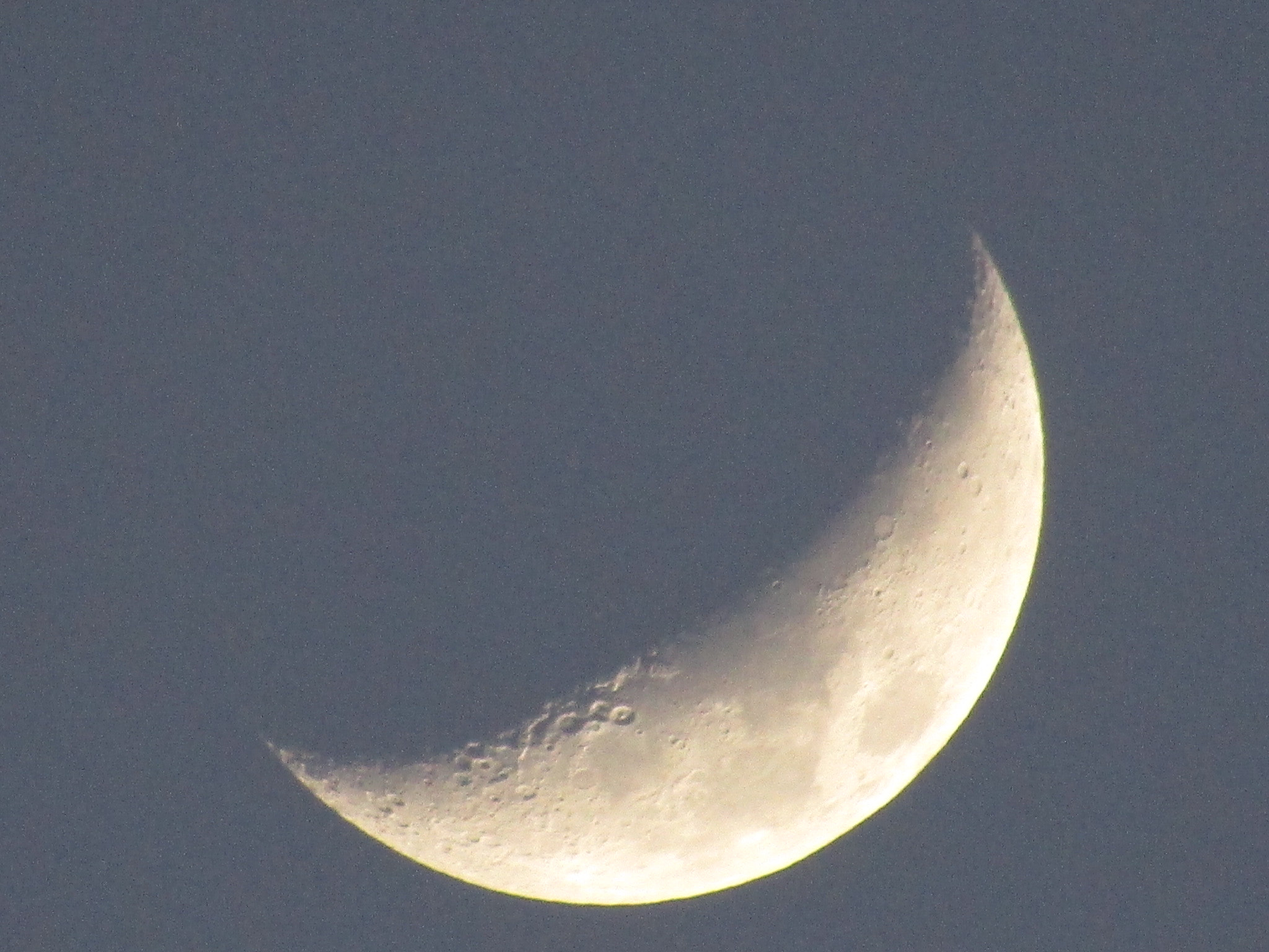 Canon PowerShot SX420 IS sample photo. Crescent moon photography