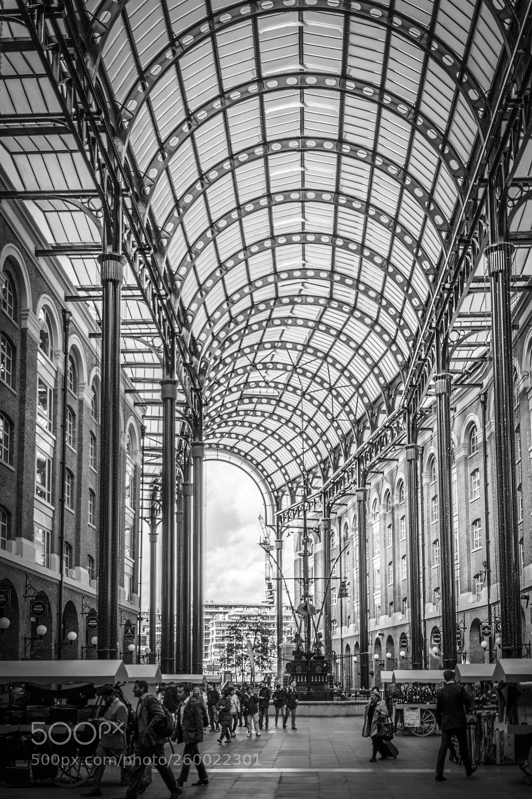 Sony a7 sample photo. London black and white photography