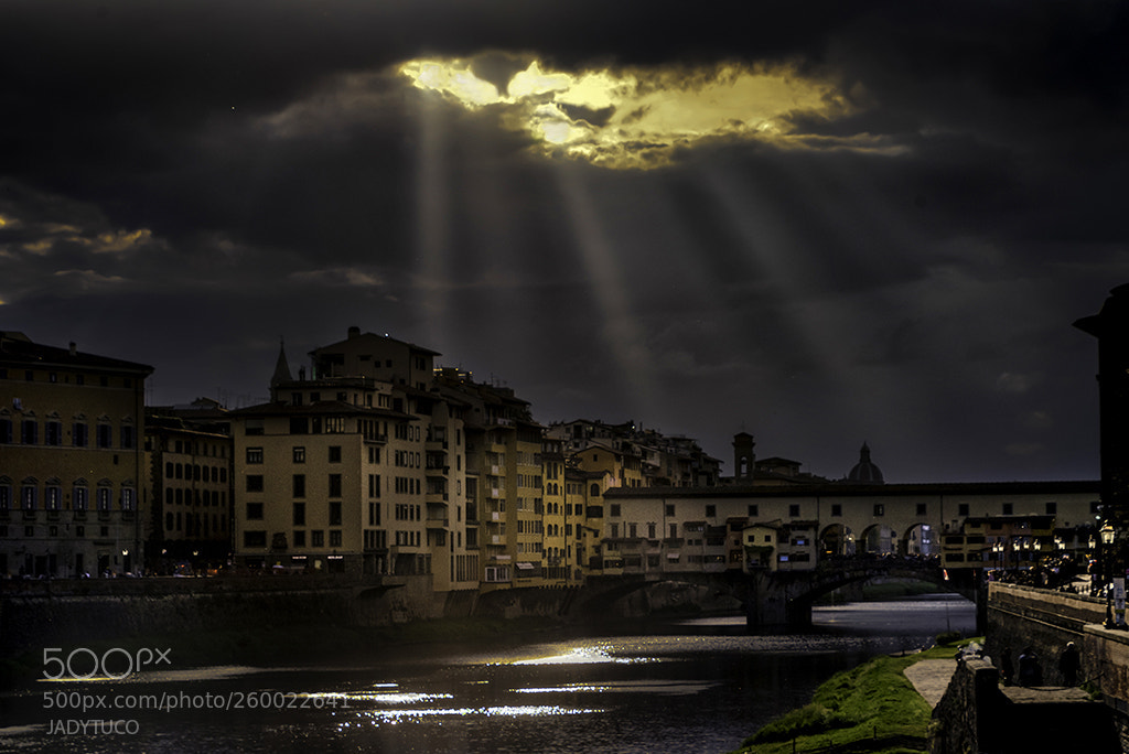 Nikon D750 sample photo. Heaven over ponte vecchio photography