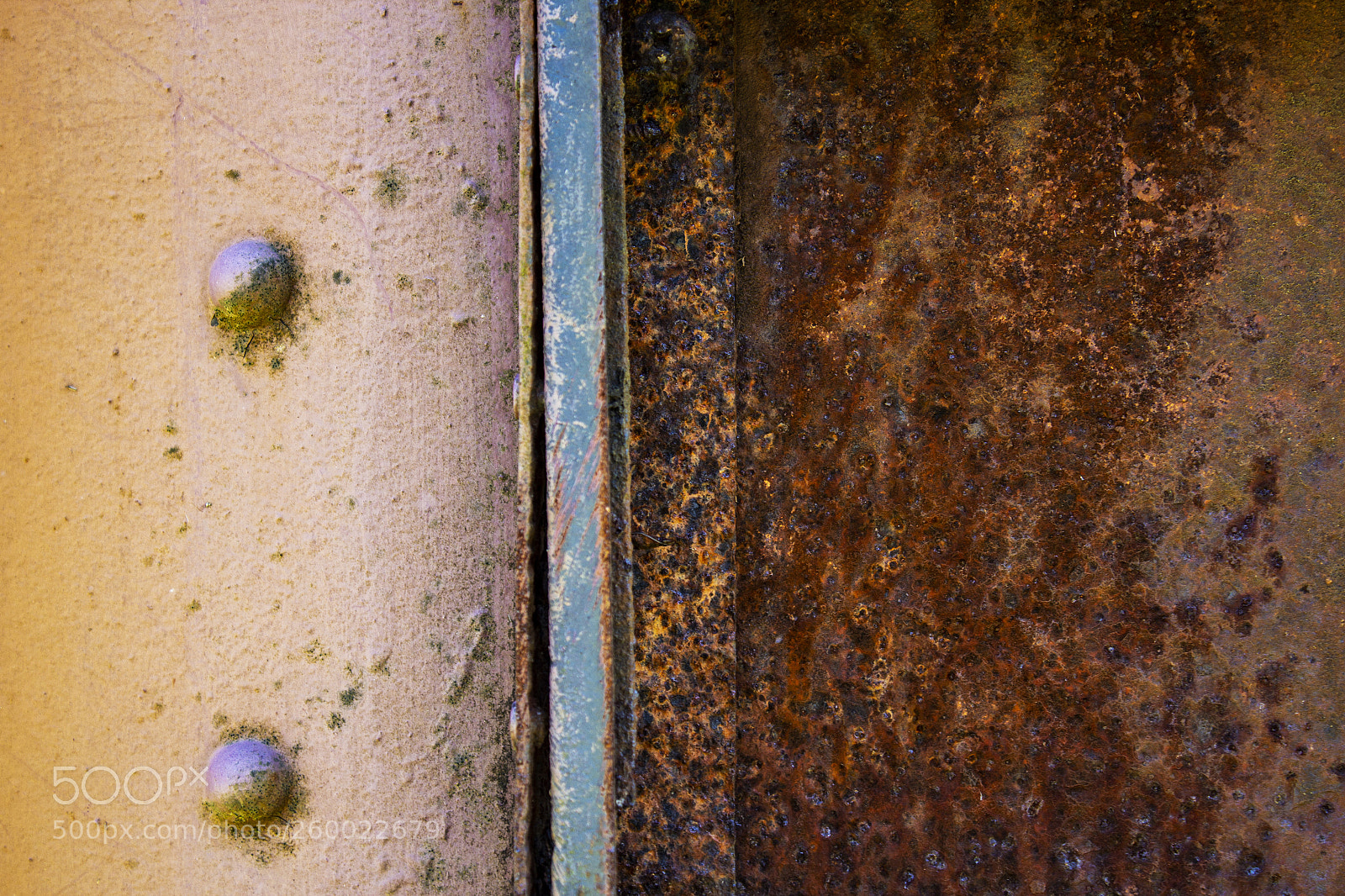 Canon EOS 600D (Rebel EOS T3i / EOS Kiss X5) sample photo. Rusty photography