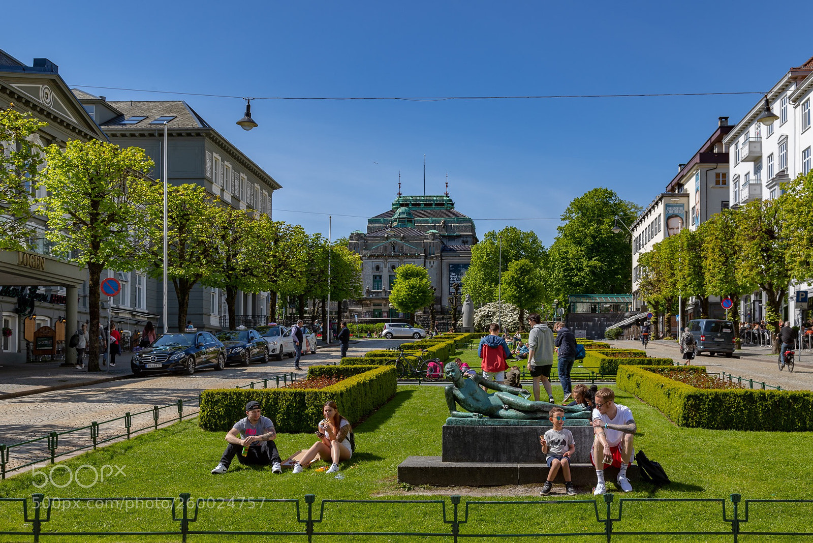 Canon EOS 6D Mark II sample photo. Ole bulls plass, bergen  photography