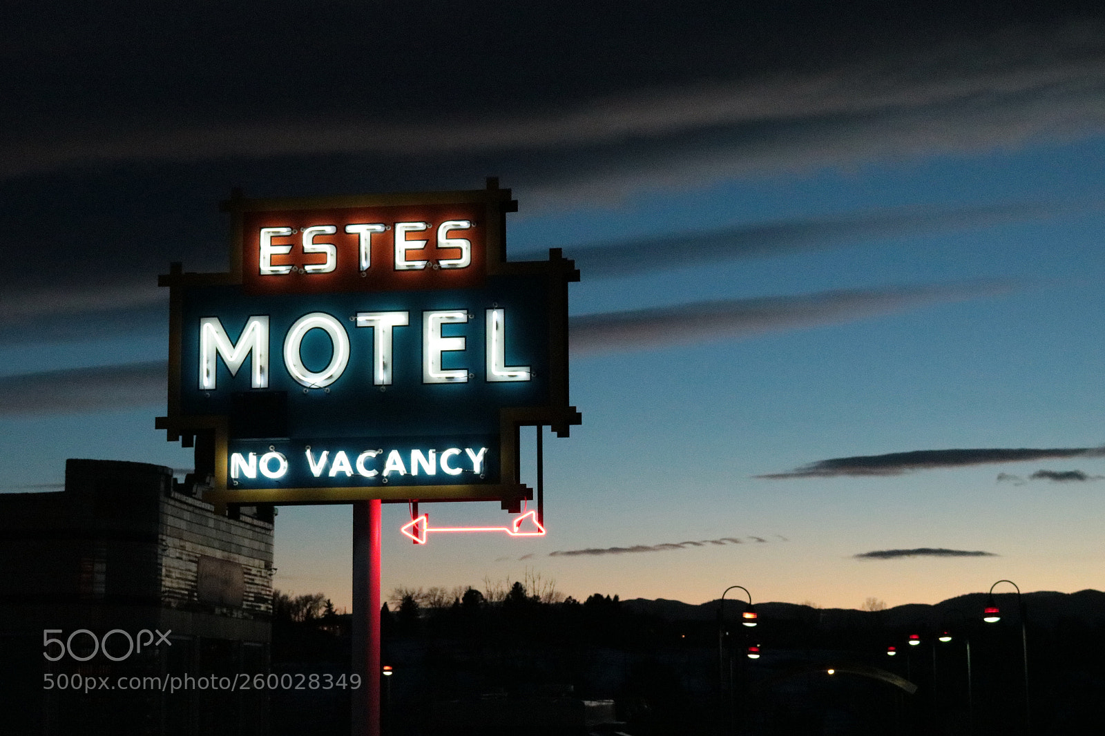 Canon EOS 750D (EOS Rebel T6i / EOS Kiss X8i) sample photo. Historic estes motel sign photography