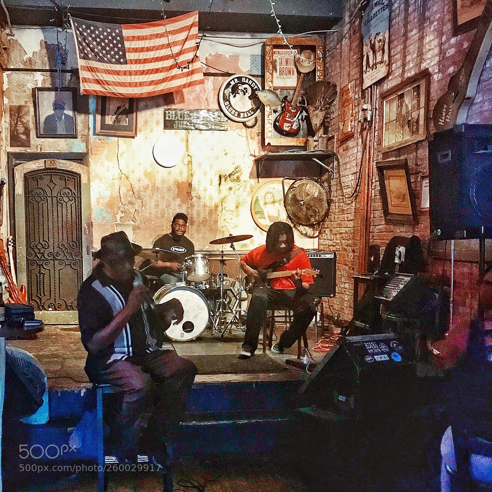 Apple iPhone 7 Plus sample photo. Beale street blues photography