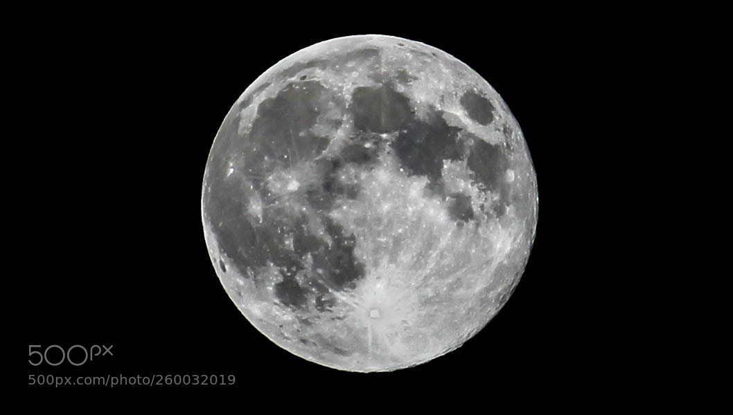 Canon EOS 550D (EOS Rebel T2i / EOS Kiss X4) sample photo. Full moon photography