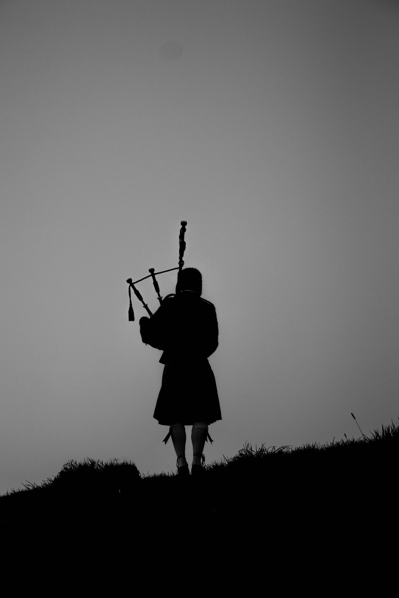 Canon EOS 700D (EOS Rebel T5i / EOS Kiss X7i) sample photo. Bagpiper photography