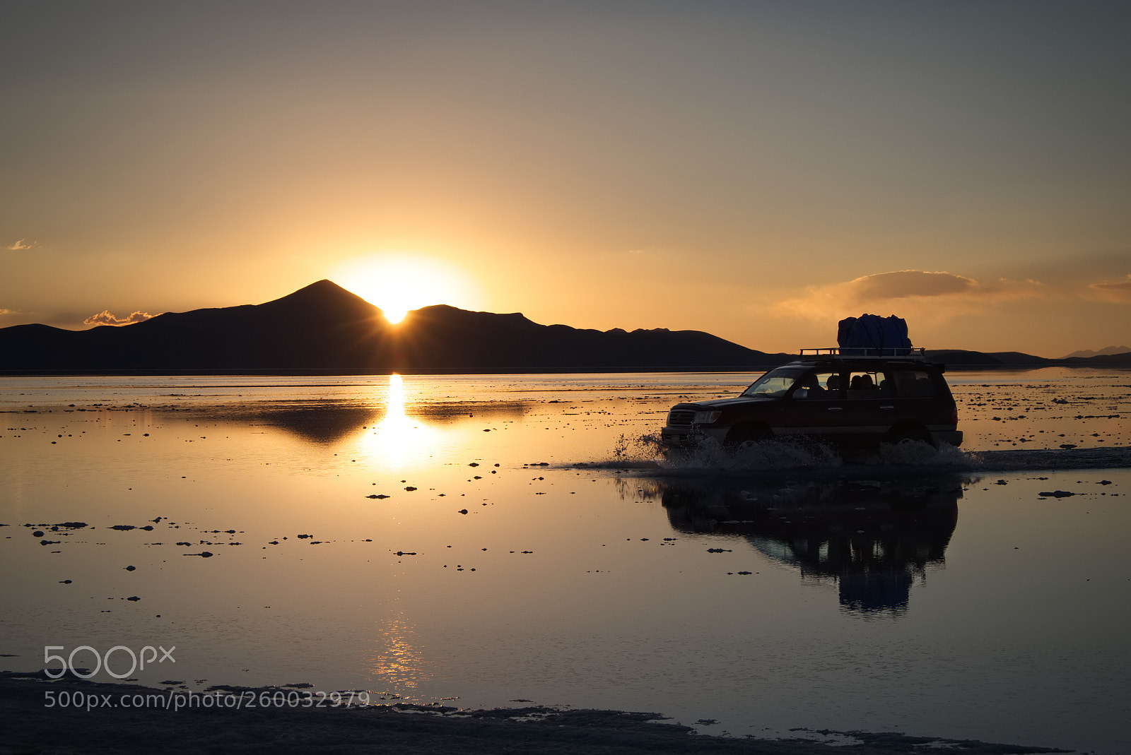 Fujifilm X-T10 sample photo. Jeep driving through small photography