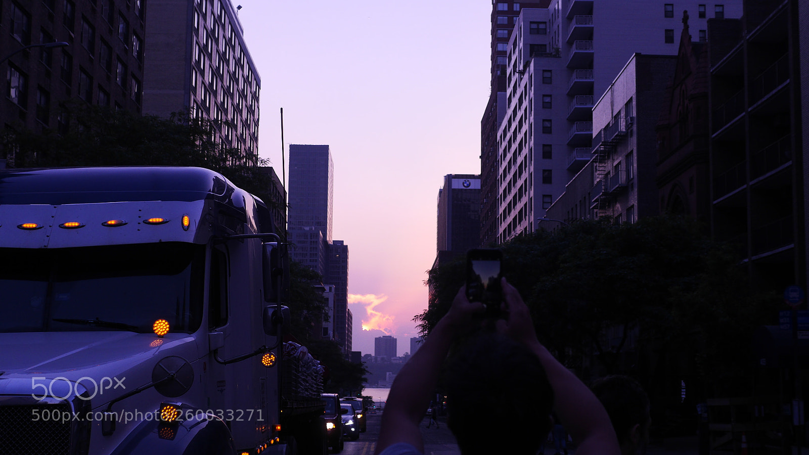 Panasonic Lumix DMC-GH3 sample photo. Cloudy manhattanhenge photography