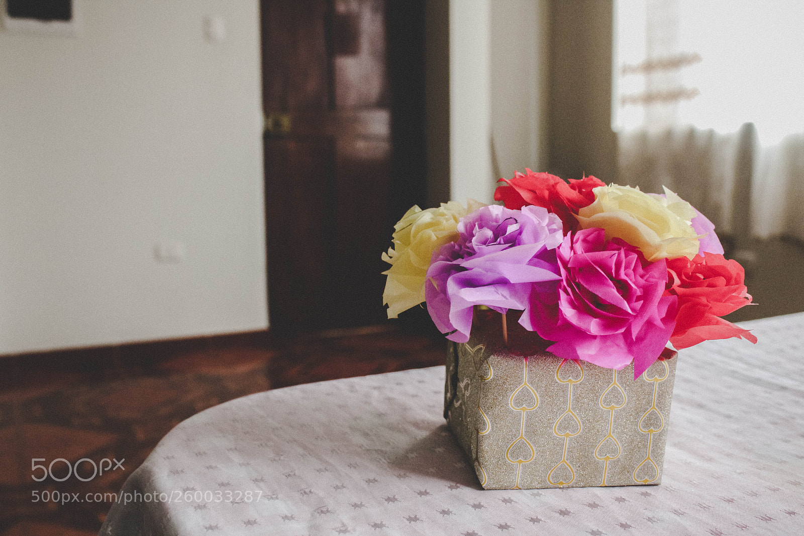 Canon EOS 1300D (EOS Rebel T6 / EOS Kiss X80) sample photo. The last flower vase photography