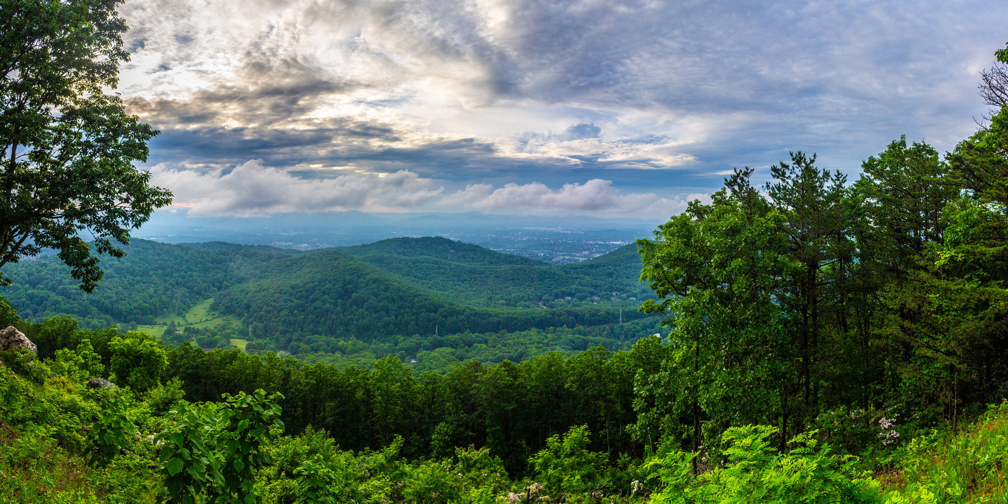 Canon EOS 100D (EOS Rebel SL1 / EOS Kiss X7) sample photo. The blueridge parkway never disappoints. photography