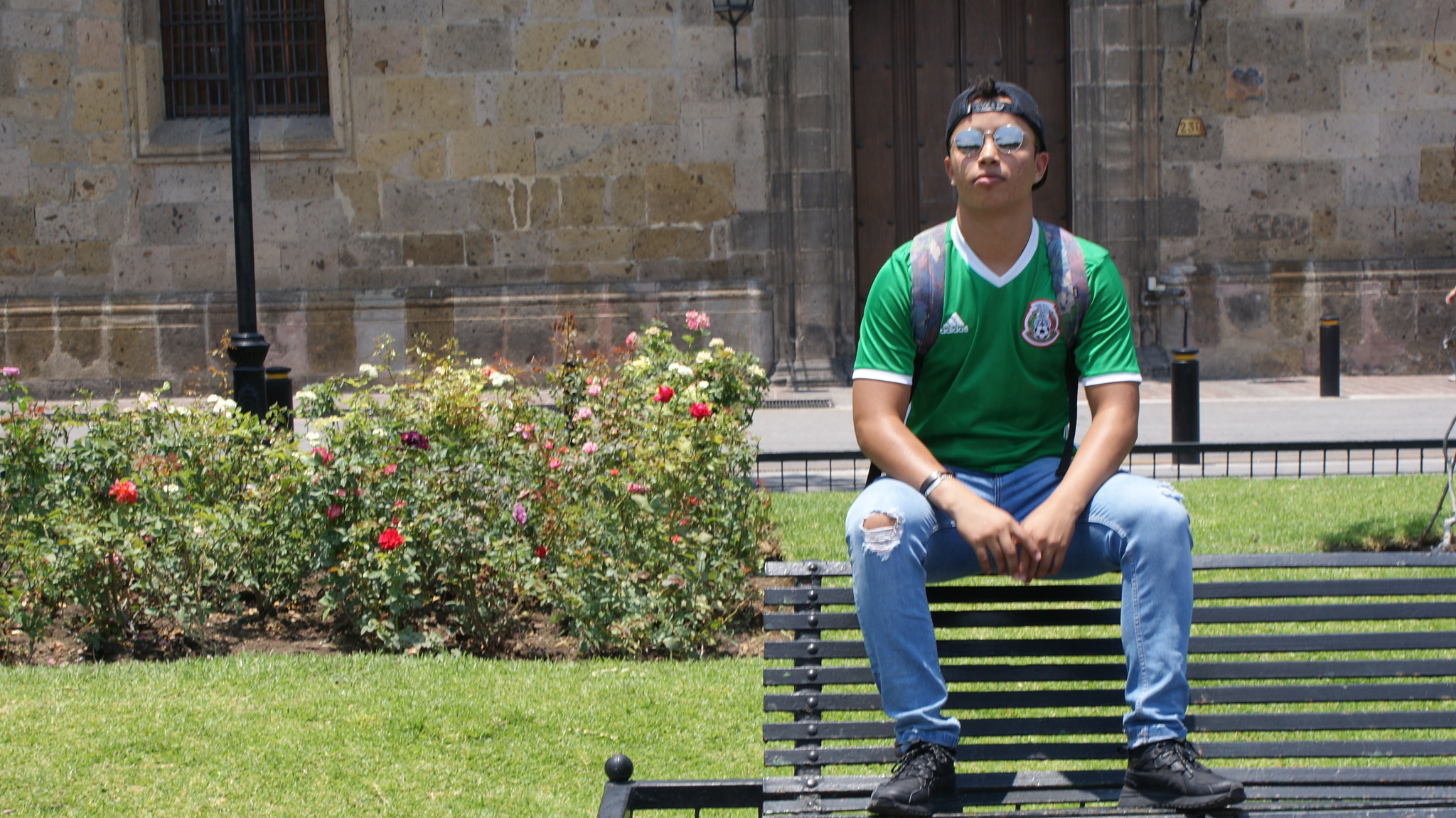 Sony Alpha DSLR-A200 sample photo. Serious person photography