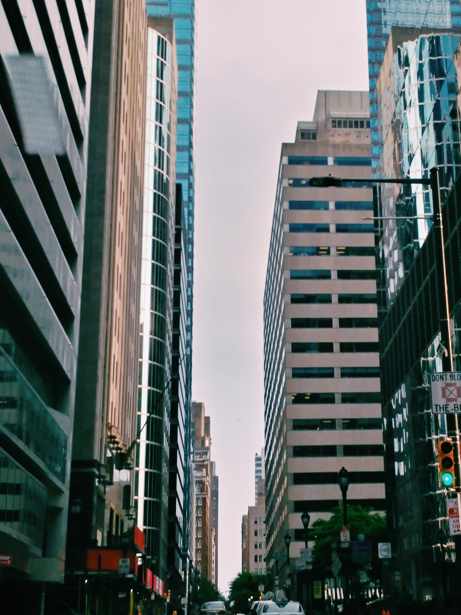 LG V20 sample photo. Philly skyline photography